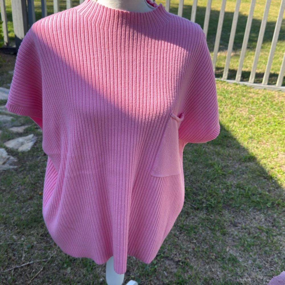 Pink Ribbed Short Sleeve Knit Top‎ with Pocket